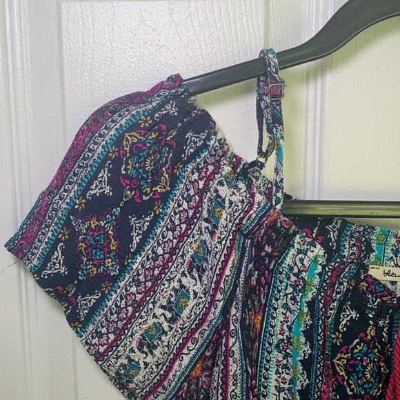 Bleuh Ciel Boho peasant top with tassel in a colorful print size small - Picture 2 of 8